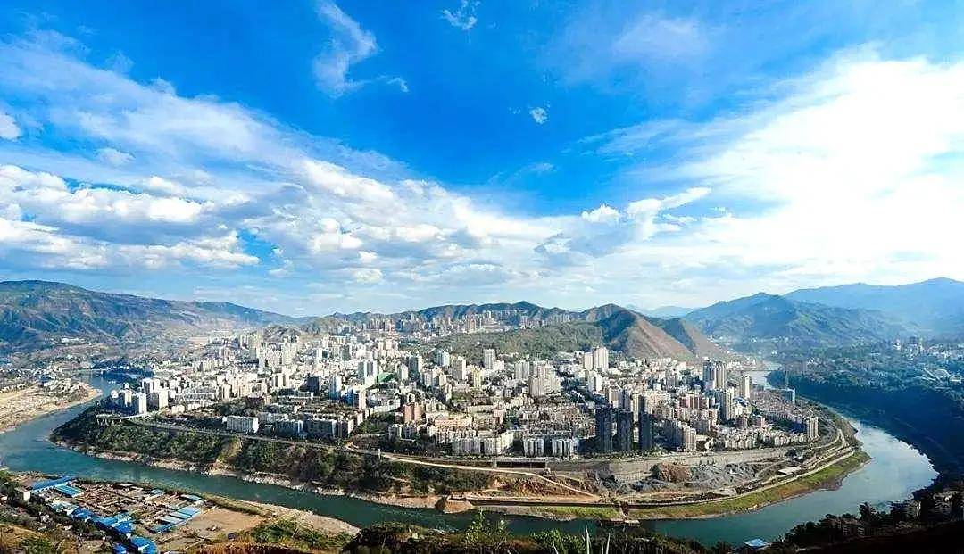 梦想之川,自信之源——四川印象